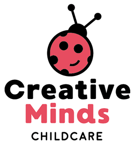 Opción proceso, Diseño de logo e isotipo Creative Minds Childcare